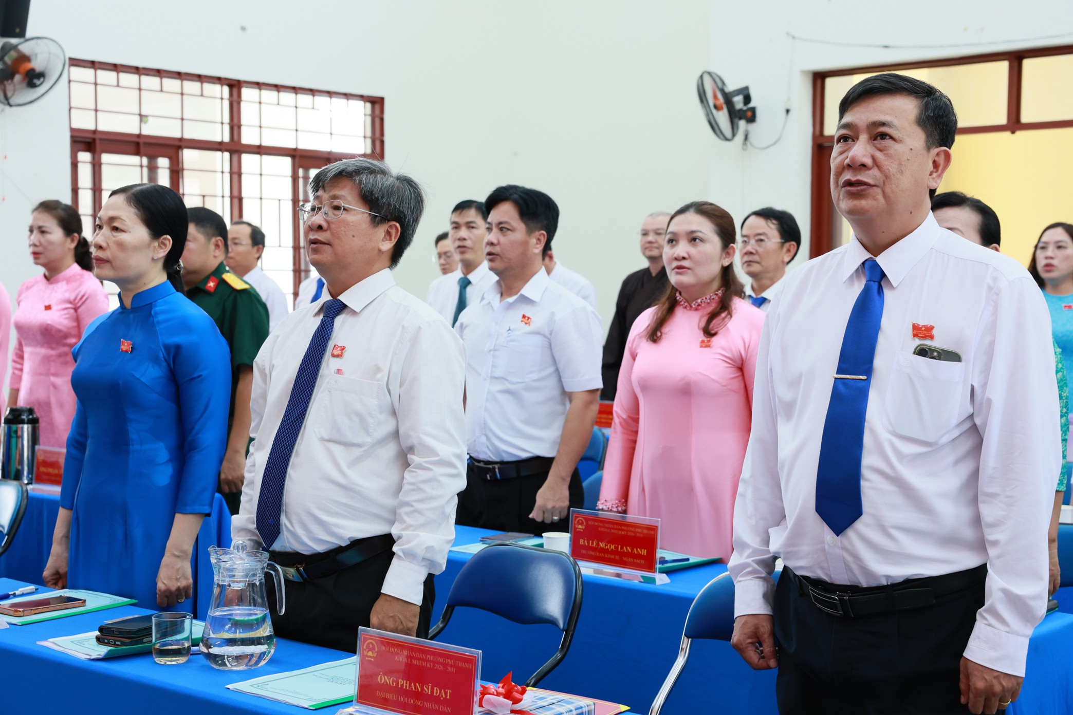 HĐND PHƯỜNG PHÚ THẠNH TỔ CHỨC KỲ HỌP THỨ SÁU (KỲ HỌP BẤT THƯỜNG)