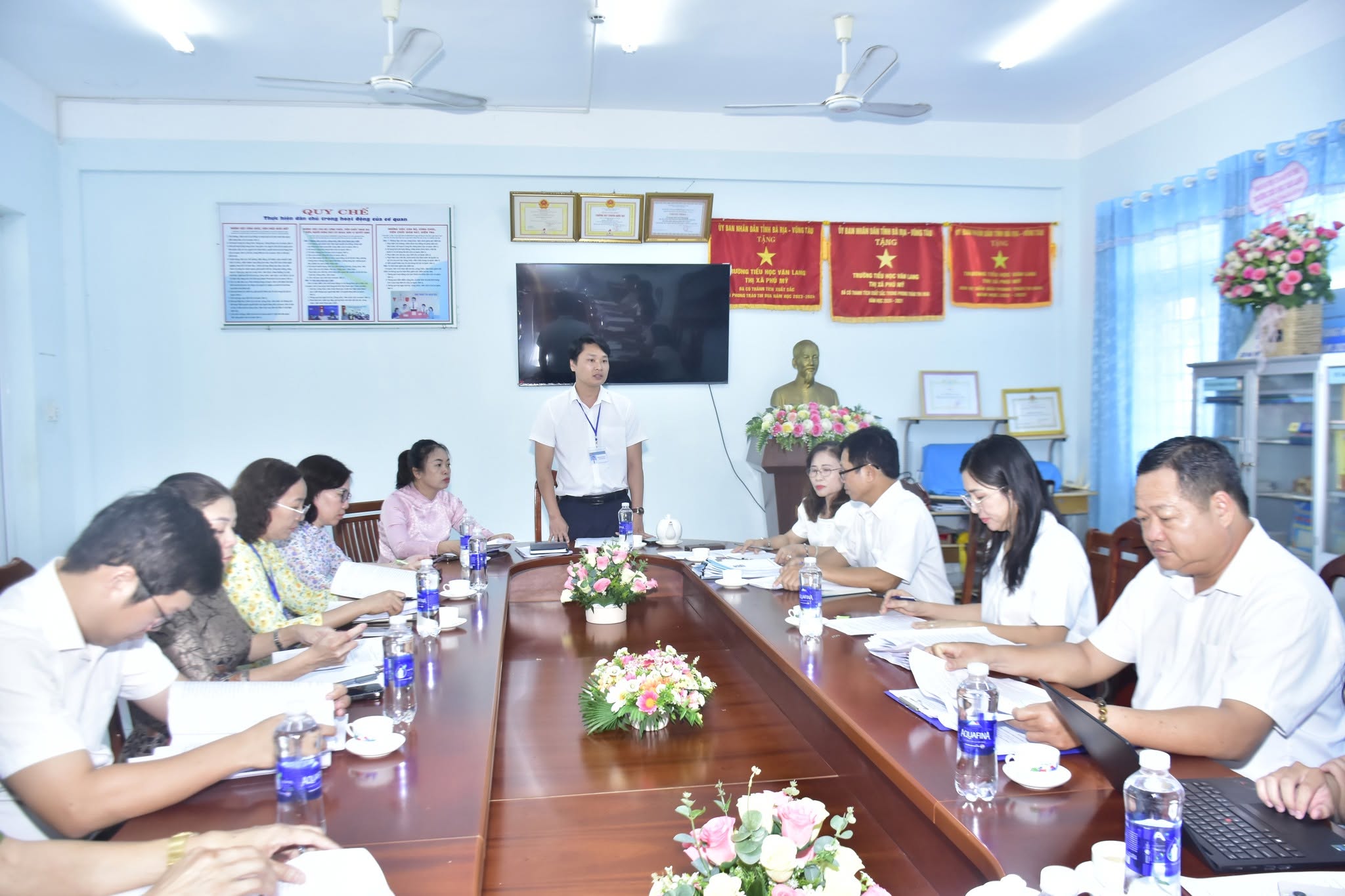 HỘI ĐỒNG NHÂN DÂN PHƯỜNG TÂN HẢI GIÁM SÁT CÔNG TÁC CHUẨN BỊ NĂM HỌC MỚI 2026-2027