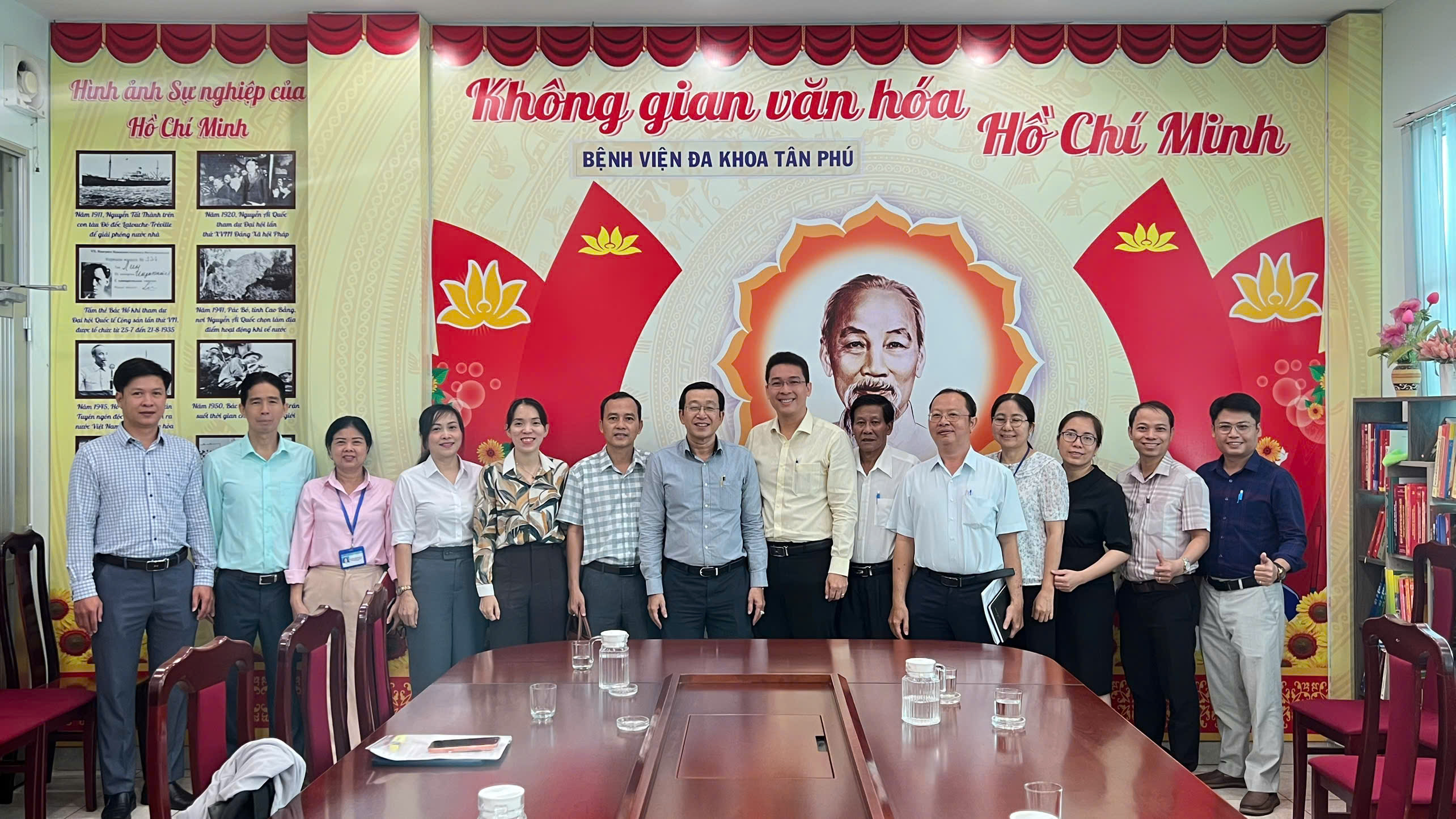 HĐND PHƯỜNG TÂN PHÚ KHẢO SÁT THỰC TẾ CÔNG TÁC CHUYỂN ĐỔI SỐ TRONG LĨNH VỰC Y TẾ TẠI CƠ SỞ