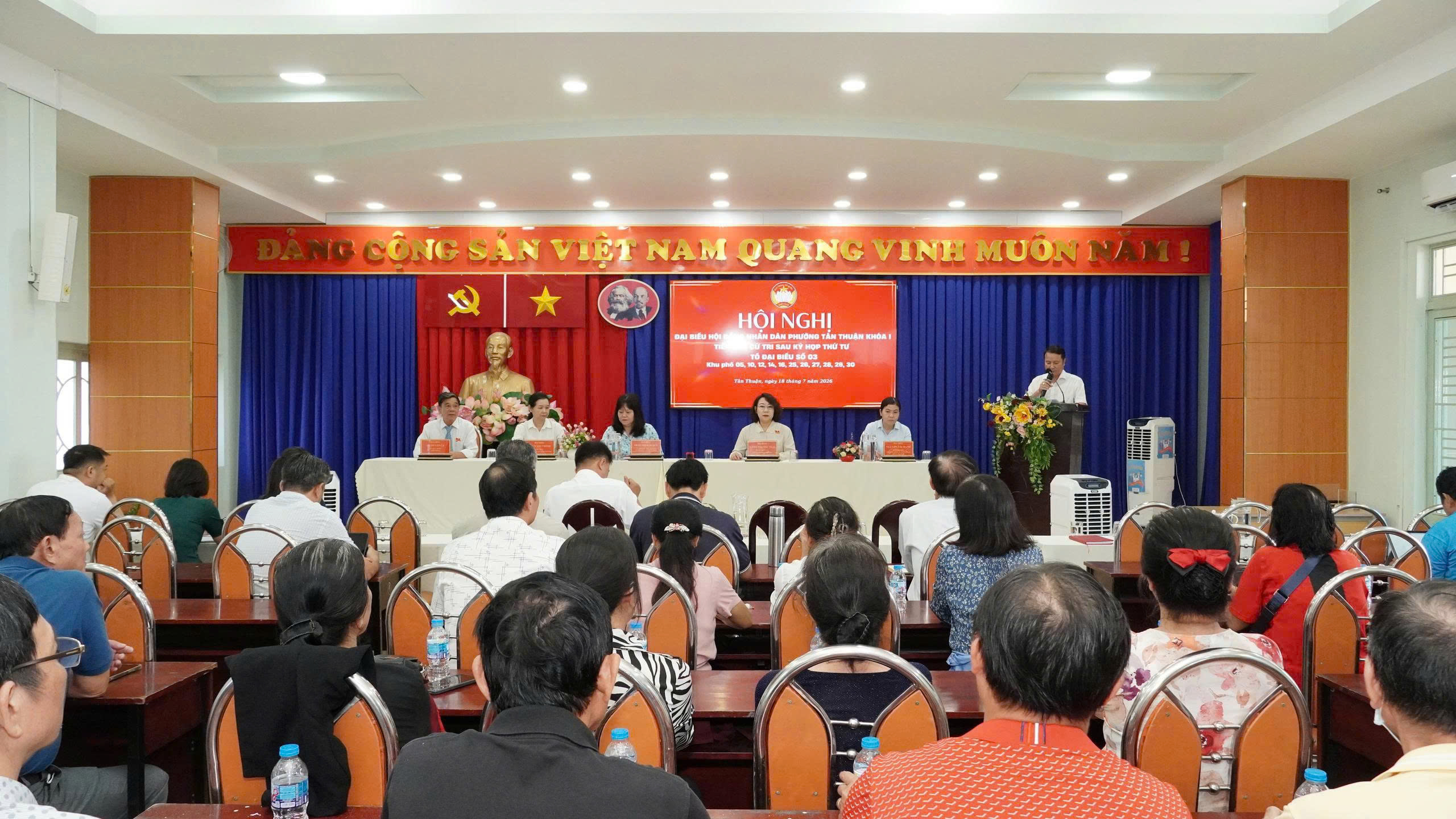 HỘI ĐỒNG NHÂN DÂN PHƯỜNG TÂN THUẬN TIẾP XÚC CỬ TRI SAU KỲ HỌP THỨ TƯ CỦA KHÓA I, NHIỆM KỲ 2026 - 2031