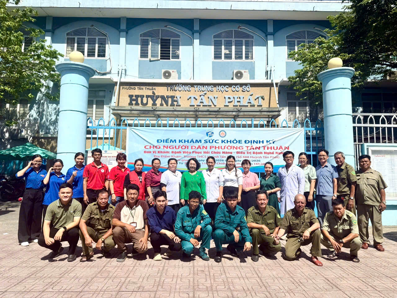 LÃNH ĐẠO PHƯỜNG TÂN THUẬN THĂM, CHỈ ĐẠO CÔNG TÁC KHÁM SỨC KHỎE TOÀN DÂN