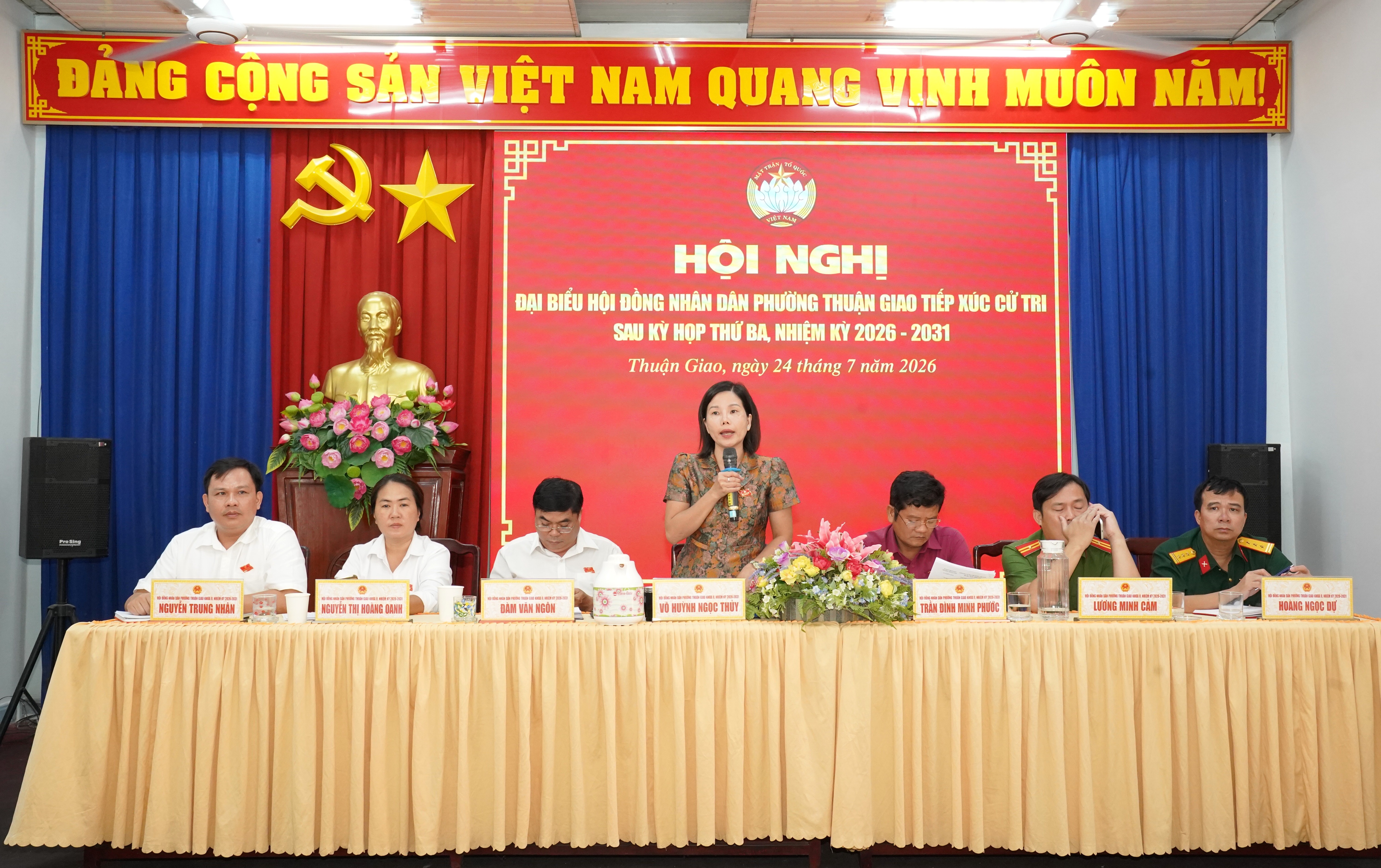 TỔ ĐẠI BIỂU HĐND PHƯỜNG THUẬN GIAO TIẾP XÚC CỬ TRI SAU KỲ HỌP THỨ BA