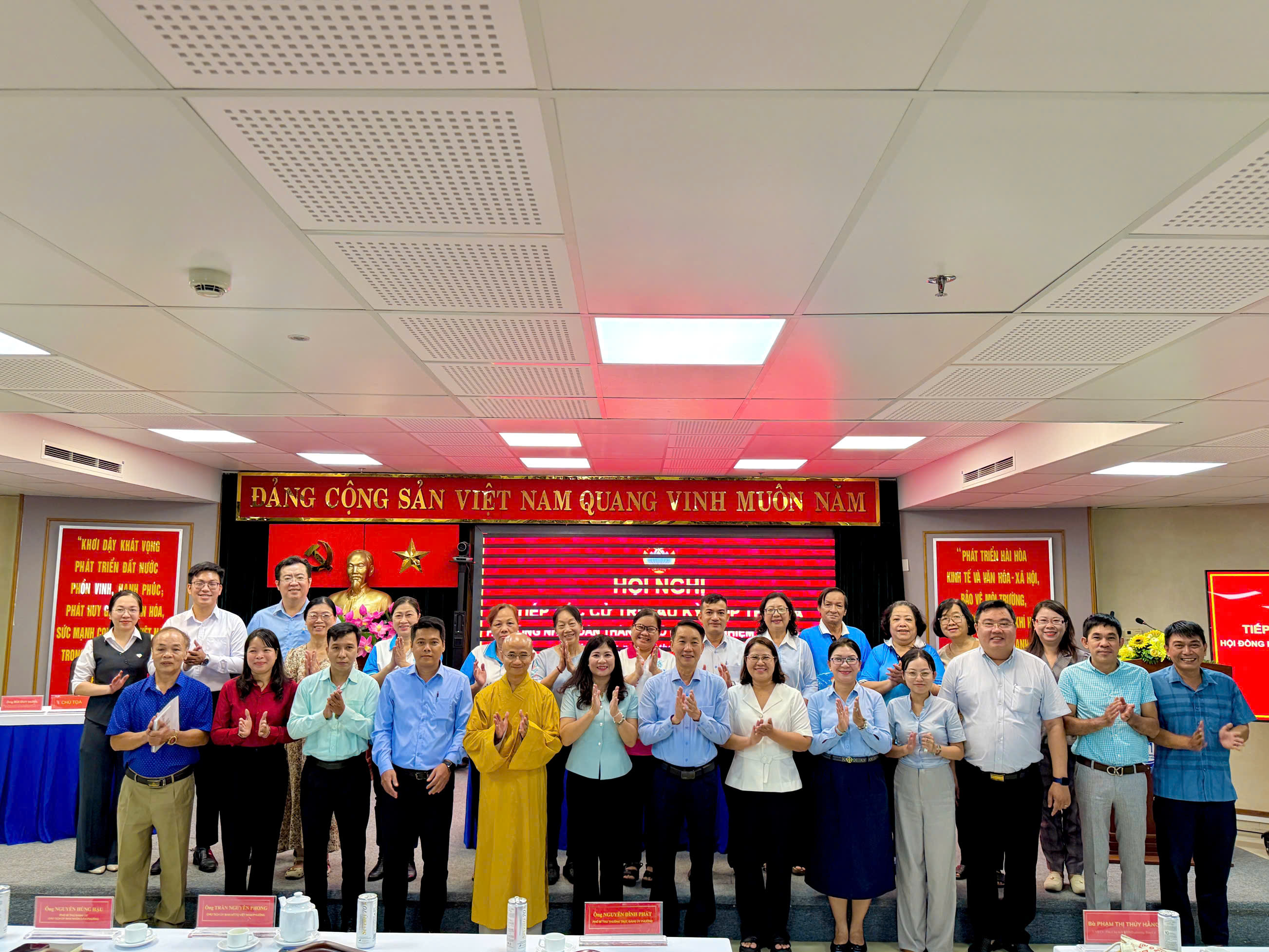 PHƯỜNG XUÂN HÒA VÀ PHƯỜNG BÀN CỜ PHỐI HỢP TỔ CHỨC HỘI NGHỊ TIẾP XÚC CỬ TRI SAU KỲ HỌP THỨ BA - HĐND THÀNH PHỐ KHÓA XI, NHIỆM KỲ 2026 - 2031