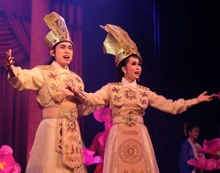 Giỗ tổ sân khấu ấm áp, nghĩa tình