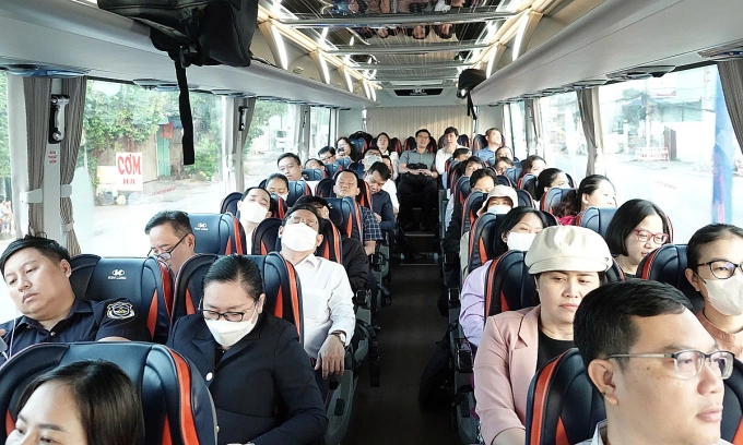 Cán bộ TP HCM đi làm xa được hỗ trợ tối đa 10 triệu đồng mỗi tháng