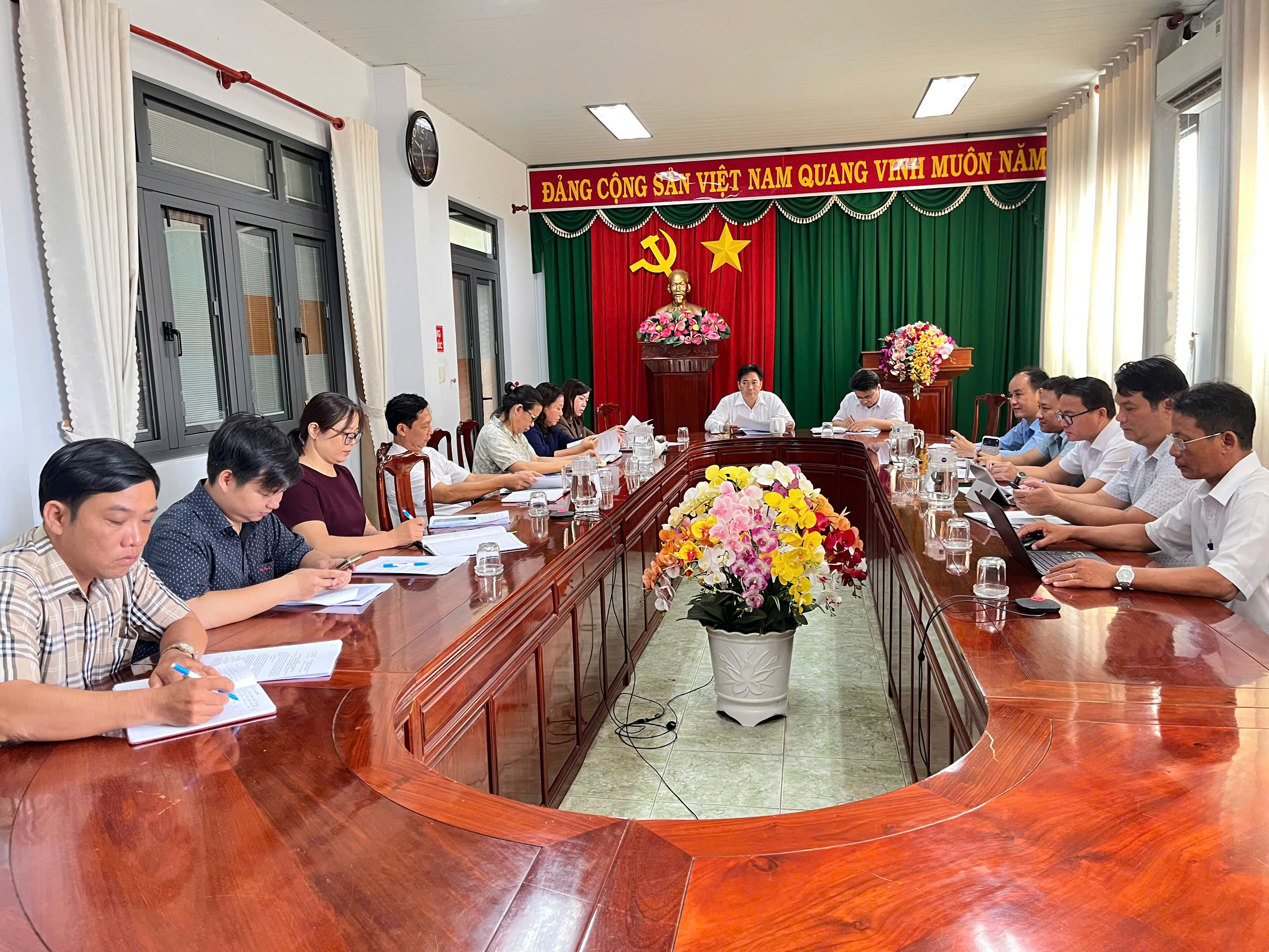 HĐND XÃ DẦU TIẾNG GIÁM SÁT CÔNG TÁC QUẢN LÝ, SỬ DỤNG ĐẤT CÔNG TRÊN ĐỊA BÀN XÃ